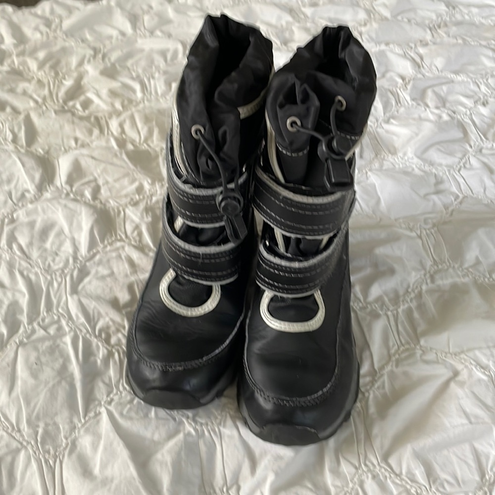 Lands end Kids Snow Flurry Insulated Winter Boots